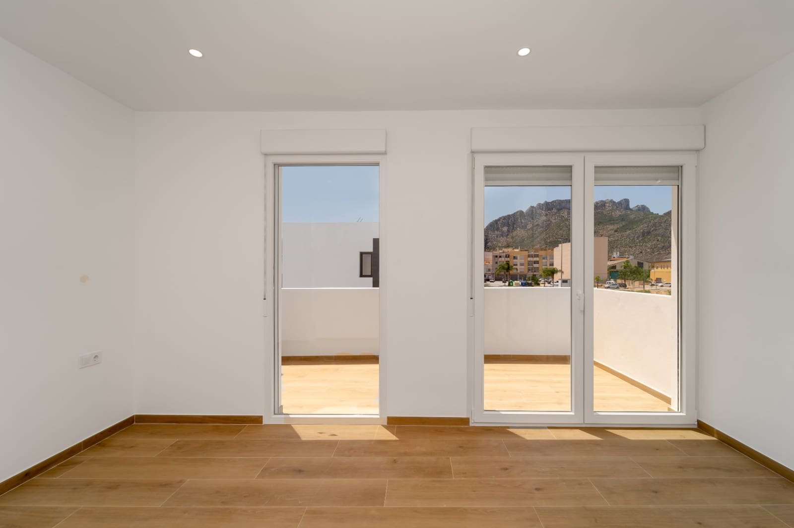 3 soveværelse Villa til salg i Denia med swimmingpool garage - € 439.000 (Ref: 9625097)