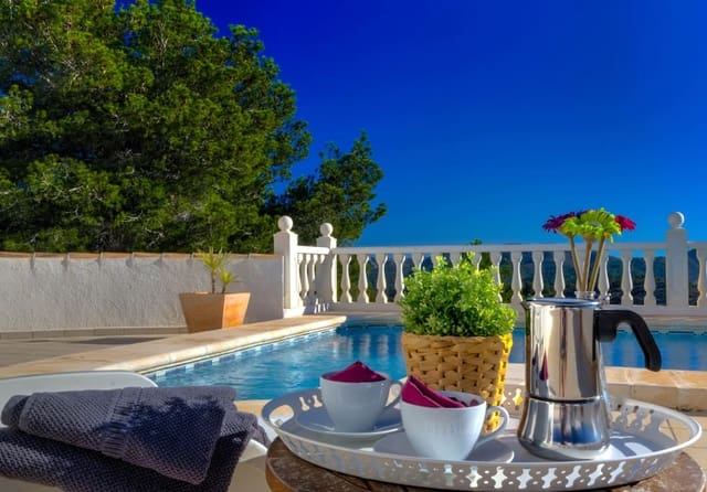 4 slaapkamer Villa te koop in Monte Pedreguer, Pedreguer met zwembad - € 465.000 (Ref: 9625101)