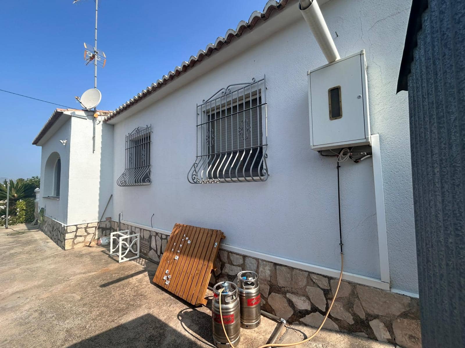 Chalet de 4 habitaciones en Dénia en venta con garaje - 490.000 € (Ref: 9625113)