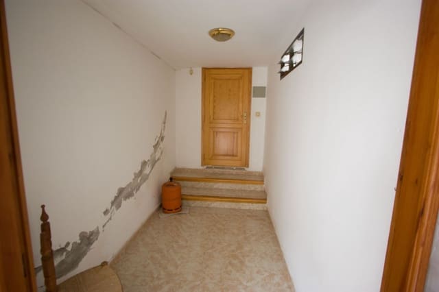 7 Zimmer Haus zu verkaufen in Sagra mit Garage - 130.000 € (Ref: 9625117)