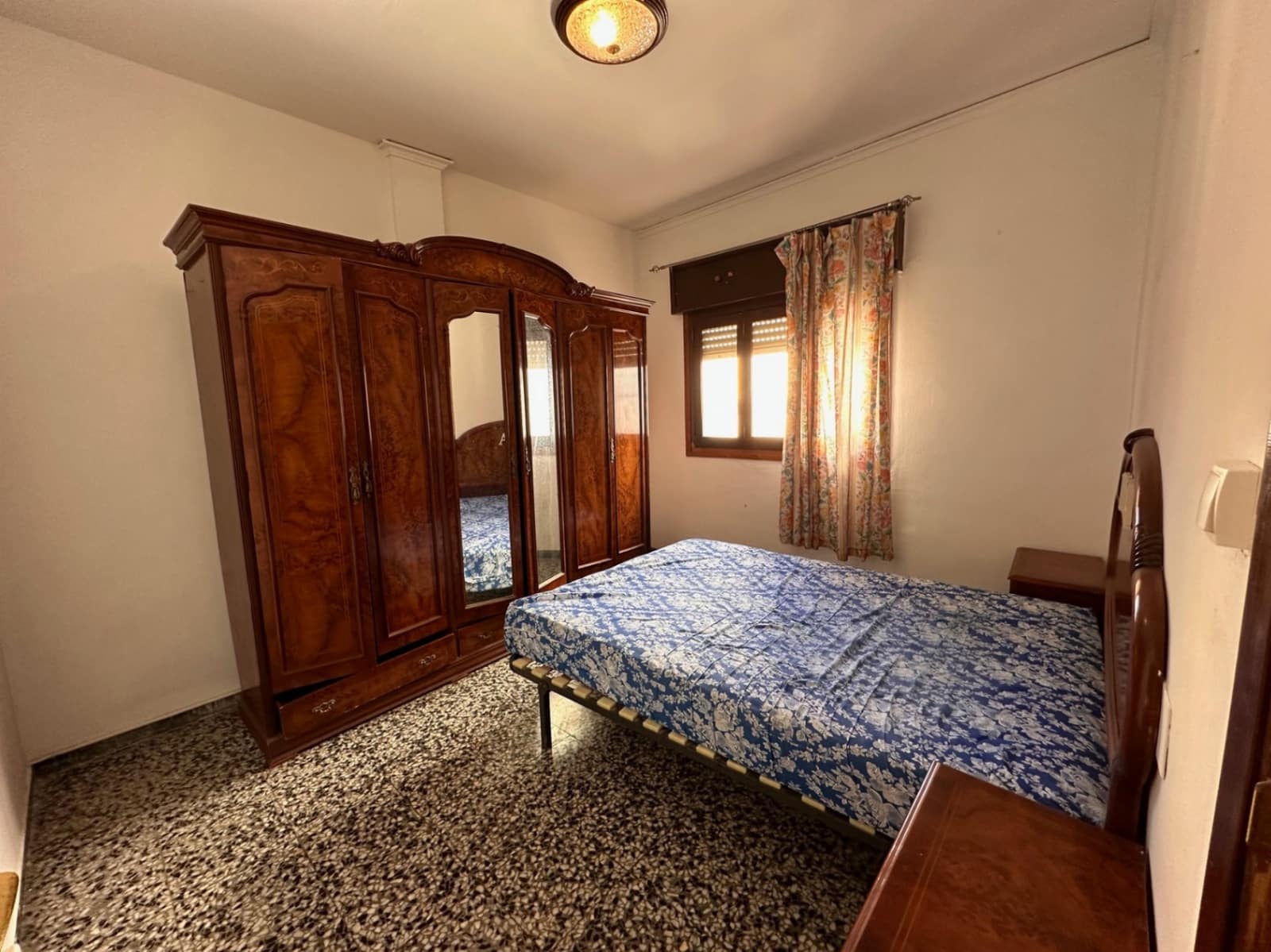 Piso de 3 habitaciones en Dénia en venta - 160.000 € (Ref: 9625119)