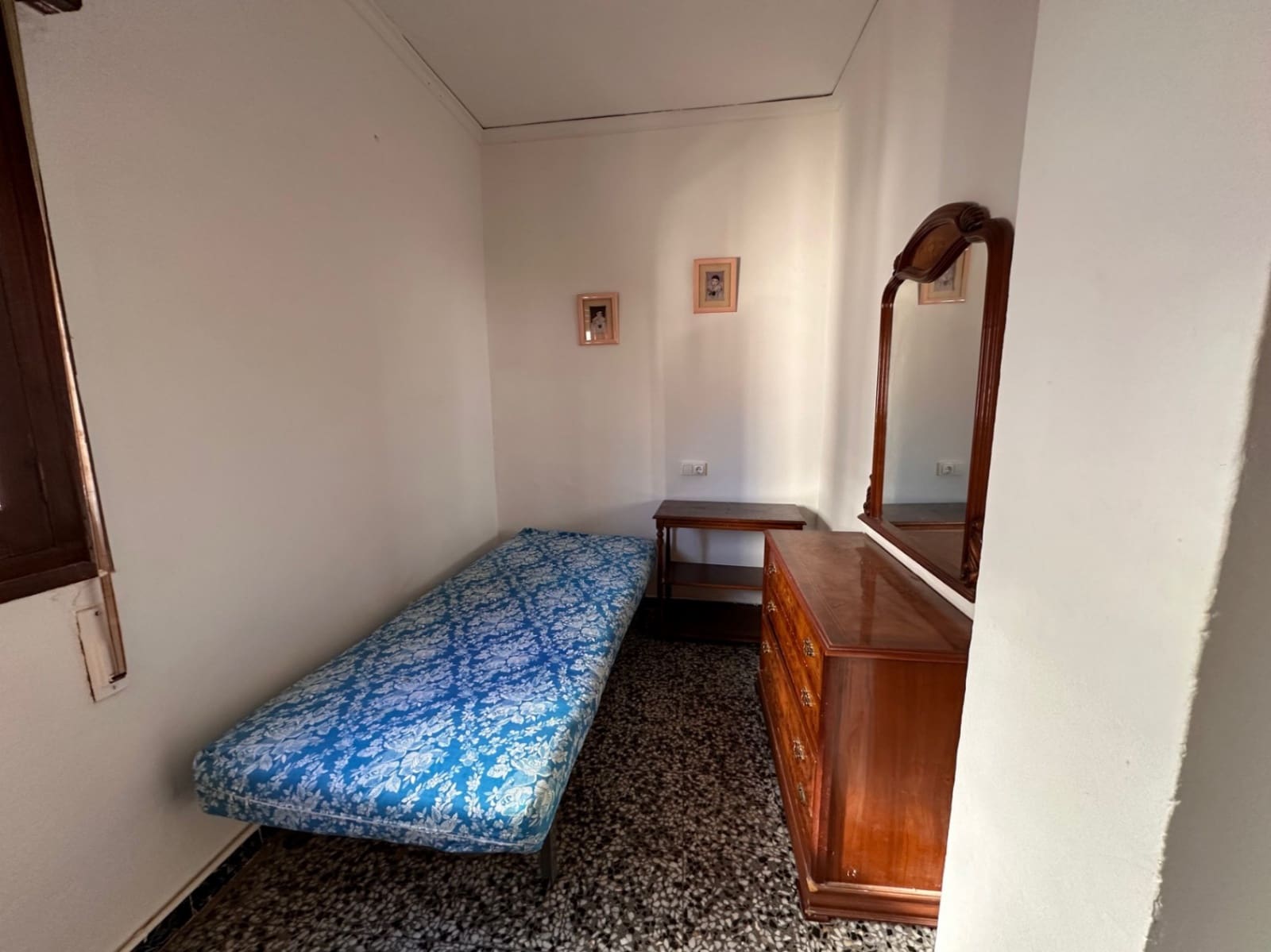 Piso de 3 habitaciones en Dénia en venta - 160.000 € (Ref: 9625119)