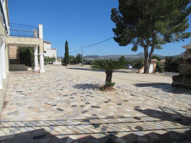 5 bedroom Villa for sale in Javea / Xàbia with garage - € 2,500,000 (Ref: 9625124)