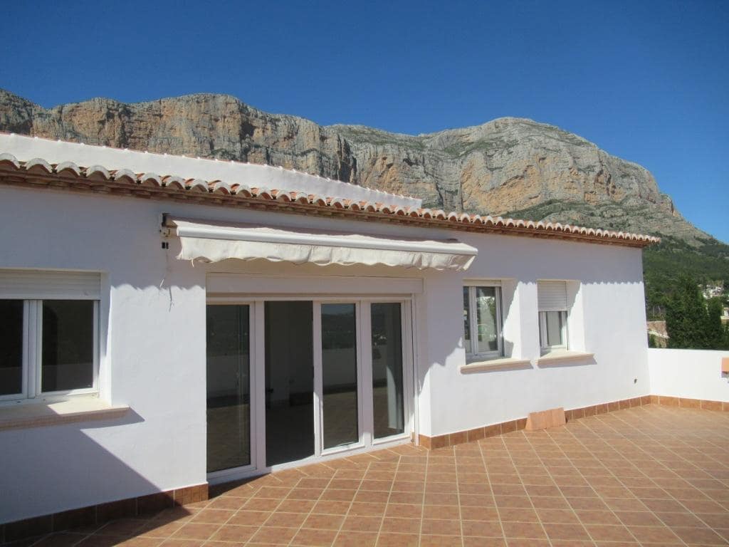 5 bedroom Villa for sale in Javea / Xabia with garage - € 2,500,000 (Ref: 9625124)