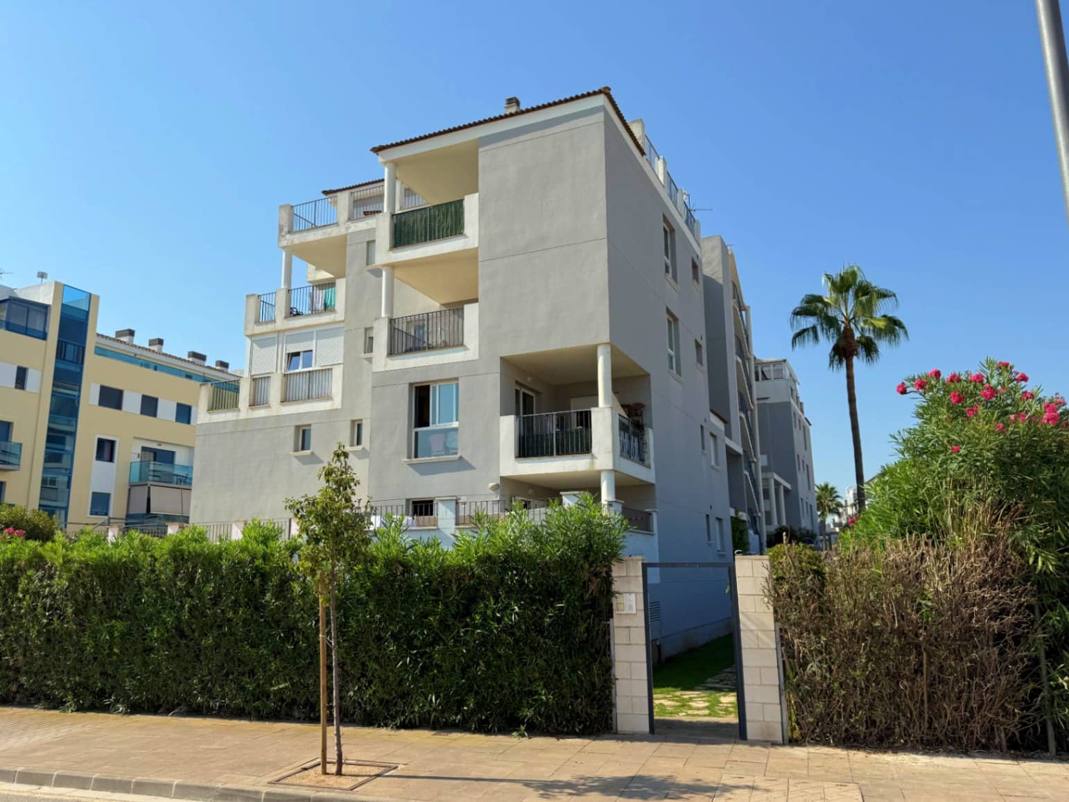 3 sypialnia Penthouse na sprzedaż w Denia z basenem garażem - 470 000 € (Ref: 9669457)