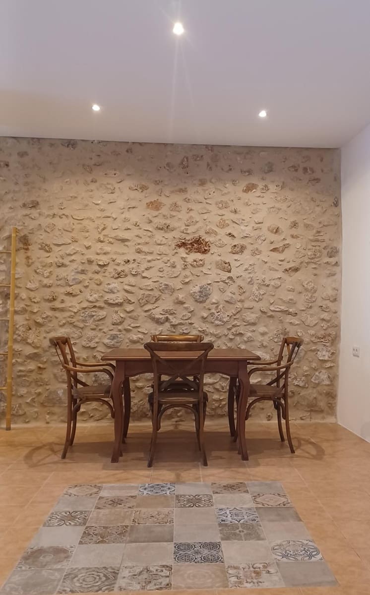 4 bedroom Townhouse for sale in Barx with garage - € 250,000 (Ref: 9829948)