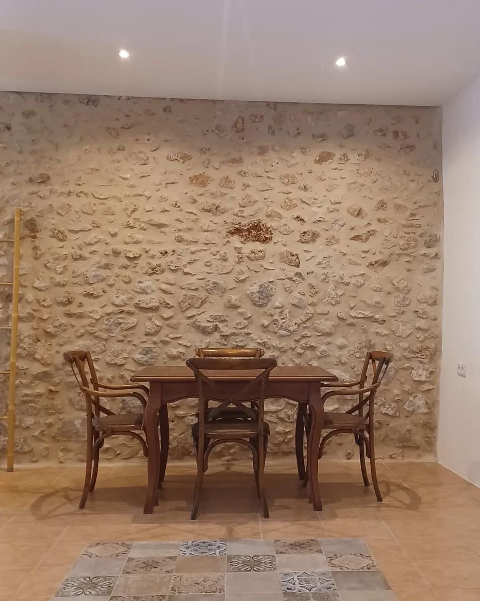 4 bedroom Townhouse for sale in Barx with garage - € 250,000 (Ref: 9829948)