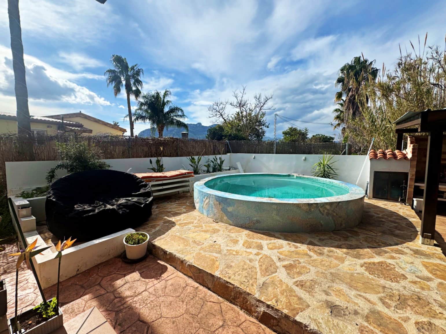 3 soverom Villa til salgs i Denia med svømmebasseng garasje - € 659 000 (Ref: 9829955)