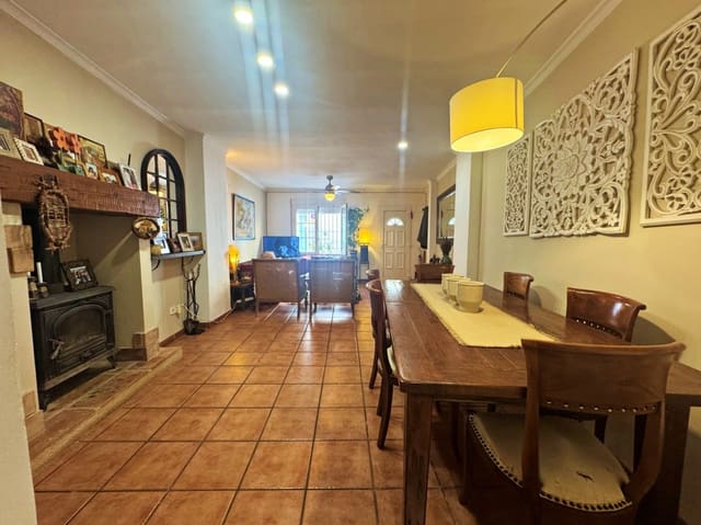 4 soveværelse Byhus til salg i Pedreguer - € 339.000 (Ref: 9829956)
