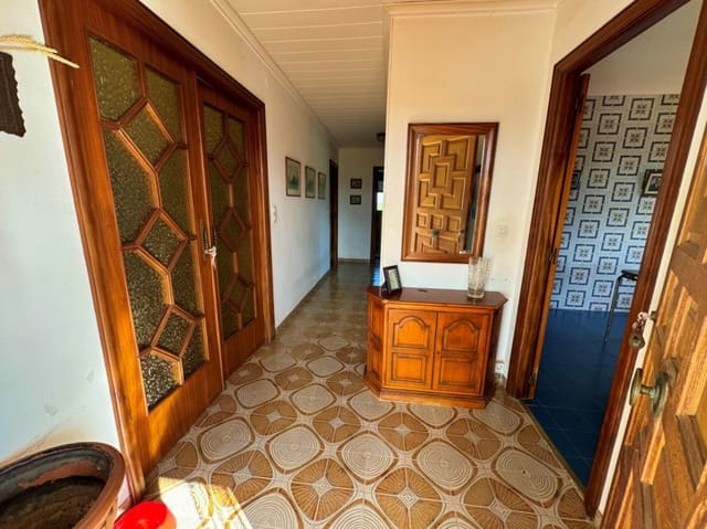 2 quarto Moradia para venda em Dénia com garagem - 540 000 € (Ref: 9829958)