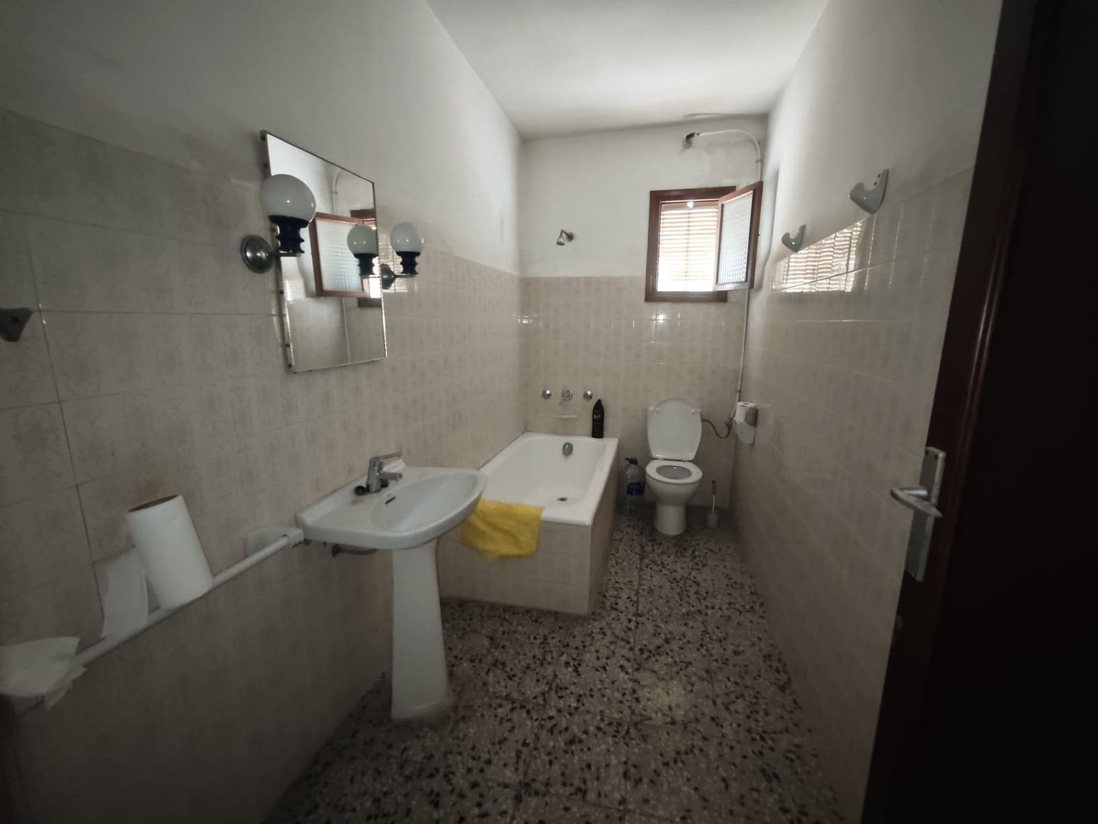 7 bedroom Townhouse for sale in Benissa with garage - € 360,000 (Ref: 9870426)