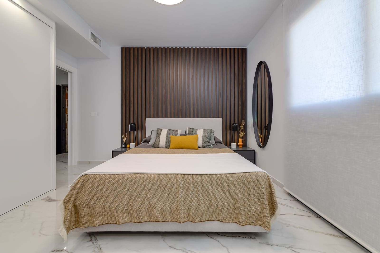 Apartamento de 2 habitaciones en Orihuela Costa en venta con piscina garaje - 339.000 € (Ref: 8277653)