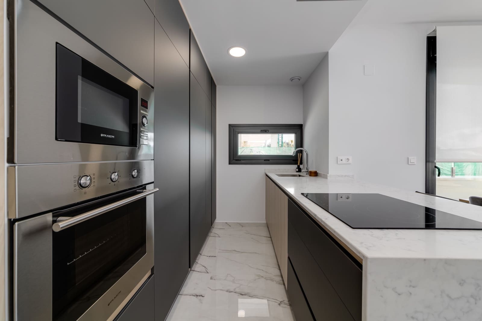 Apartamento de 2 habitaciones en Orihuela Costa en venta con piscina garaje - 339.000 € (Ref: 8277653)