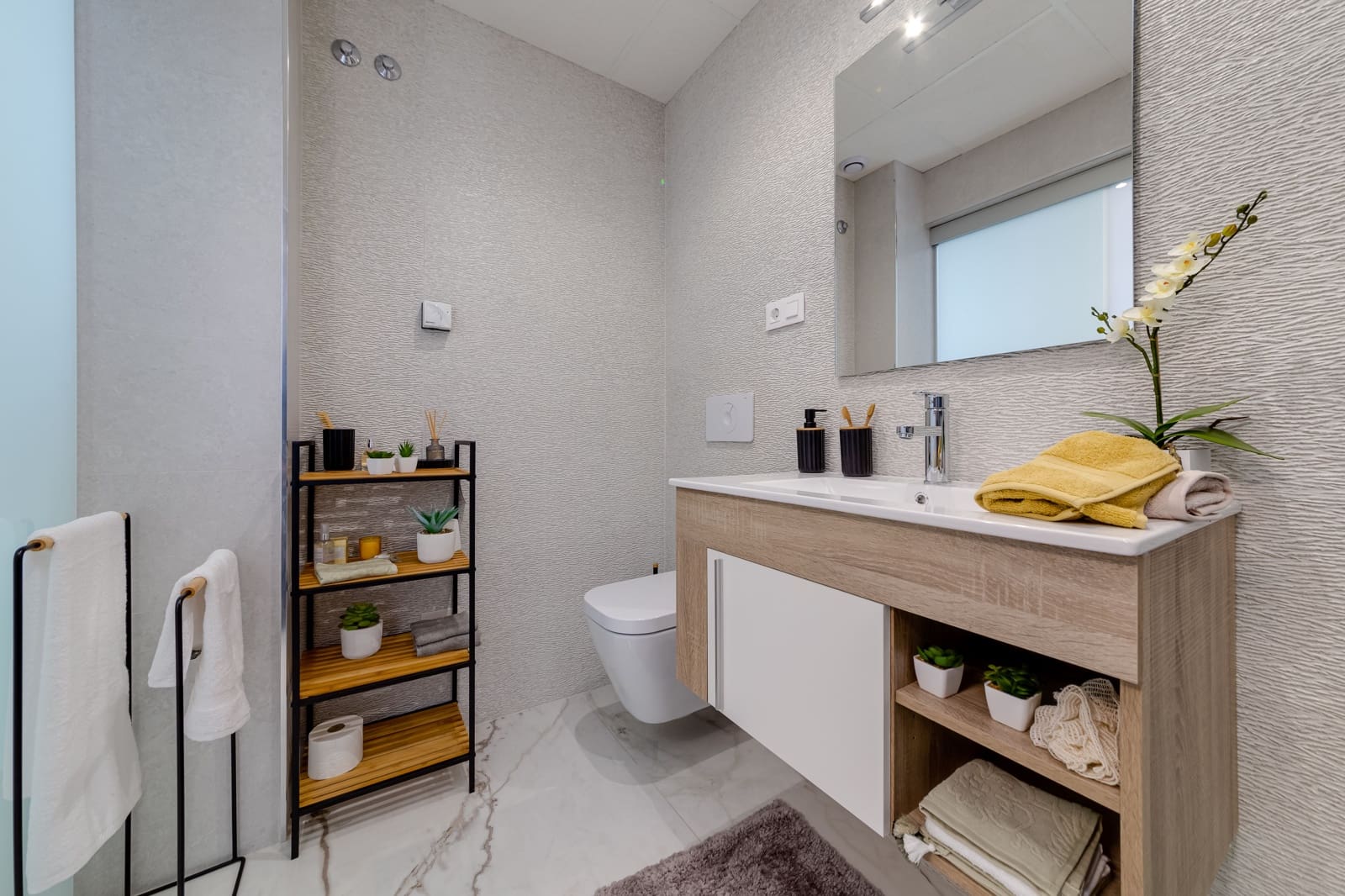 Apartamento de 2 habitaciones en Orihuela Costa en venta con piscina garaje - 339.000 € (Ref: 8277653)