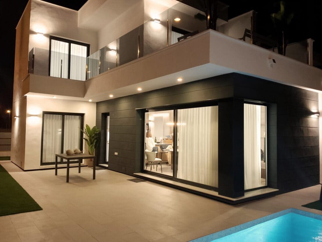 3 makuuhuone Huvila myytävänä paikassa Los Alcazares - 395 000 € (Ref: 8280043)