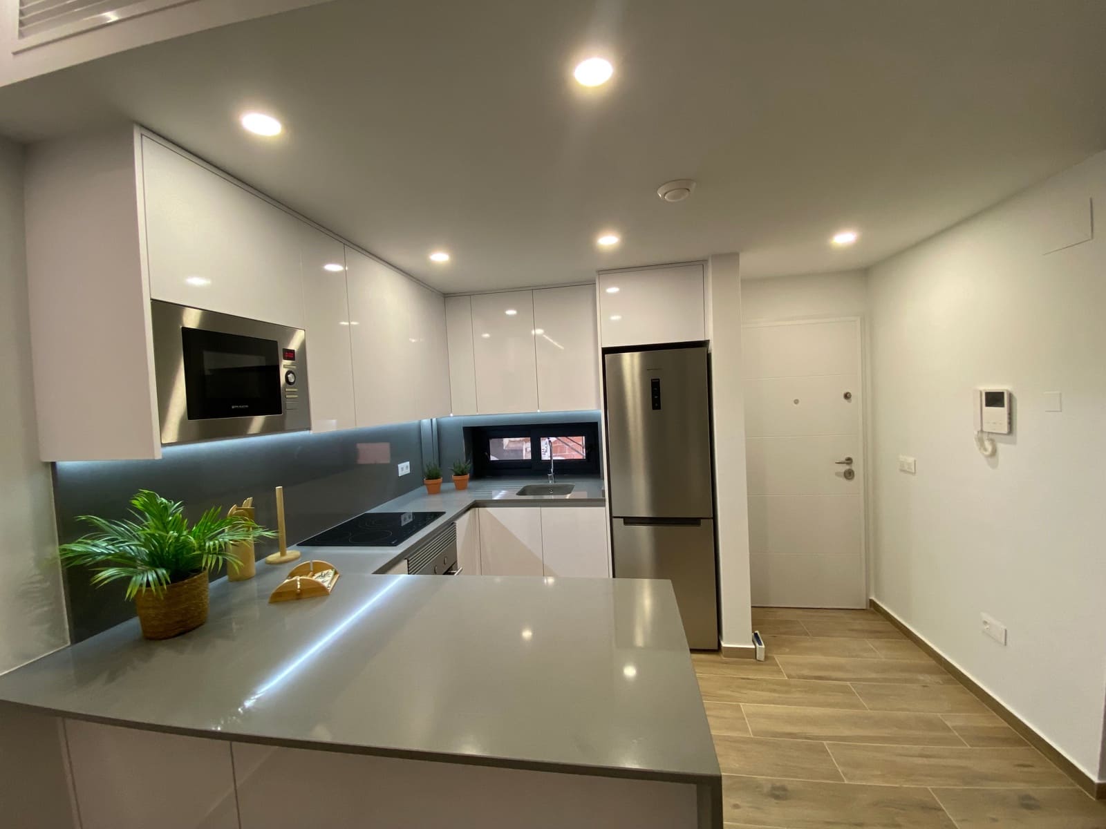 2 bedroom Apartment for sale in Orihuela Costa with pool - € 222,000 (Ref: 8296032)