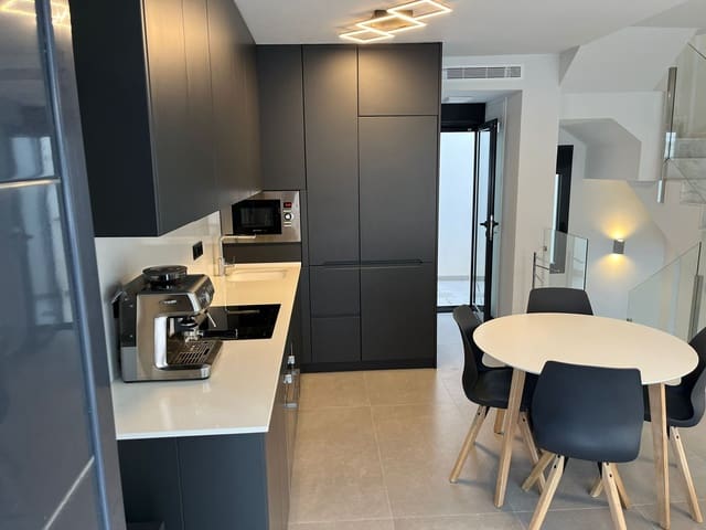 2 quarto Bungalow para venda em Guardamar del Segura com piscina - 299 000 € (Ref: 8395750)
