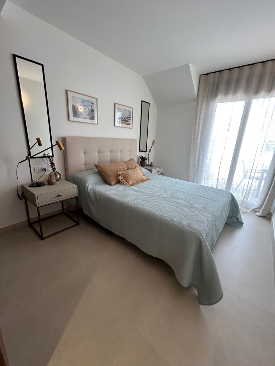 2 quarto Apartamento para venda em La Veleta com piscina - 339 600 € (Ref: 8404269)