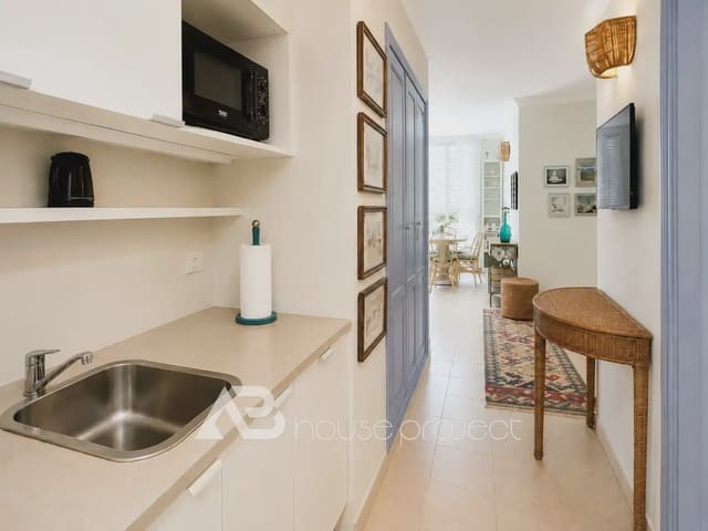Estudio en San Miguel de Abona en venta con piscina garaje - 150.000 € (Ref: 10000608)