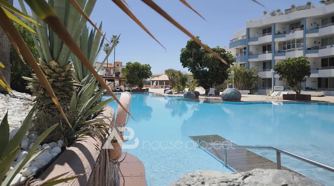 Estudio en San Miguel de Abona en venta con piscina garaje - 150.000 € (Ref: 10000608)