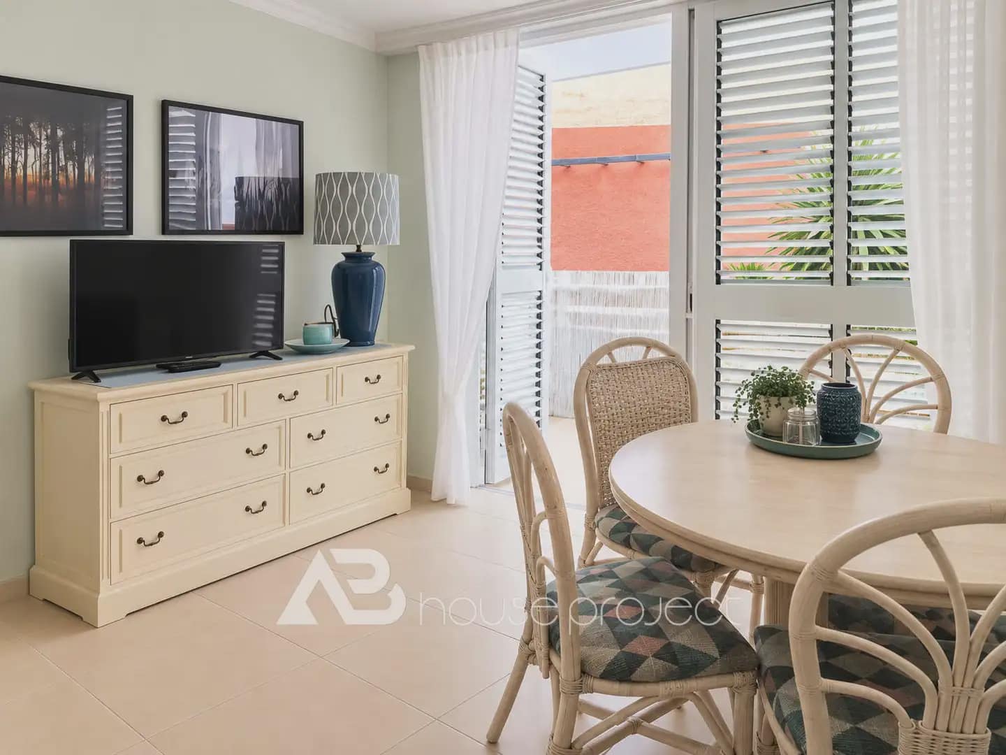 Estudio en San Miguel de Abona en venta con piscina garaje - 150.000 € (Ref: 10000608)