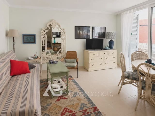 Estudio en San Miguel de Abona en venta con piscina garaje - 150.000 € (Ref: 10000608)