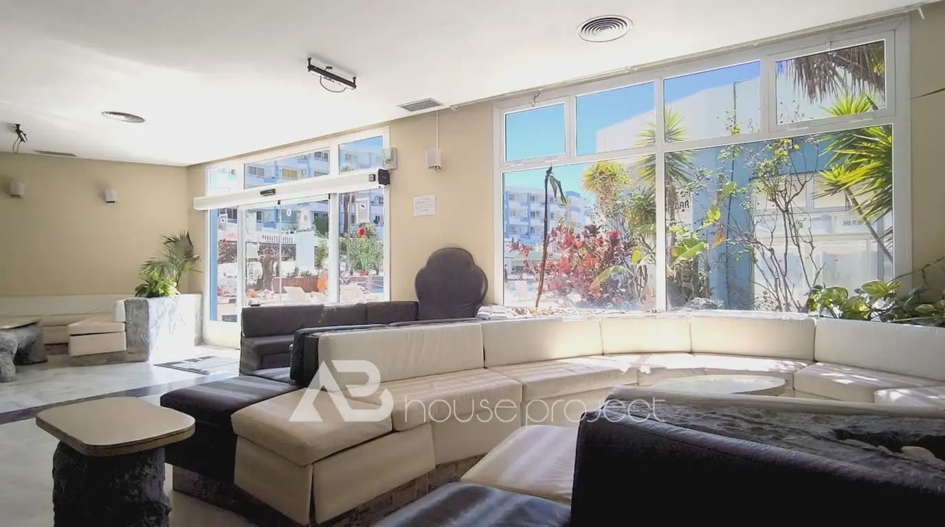 Studio till salu i San Miguel de Abona med pool garage - 175 000 € (Ref: 10029632)