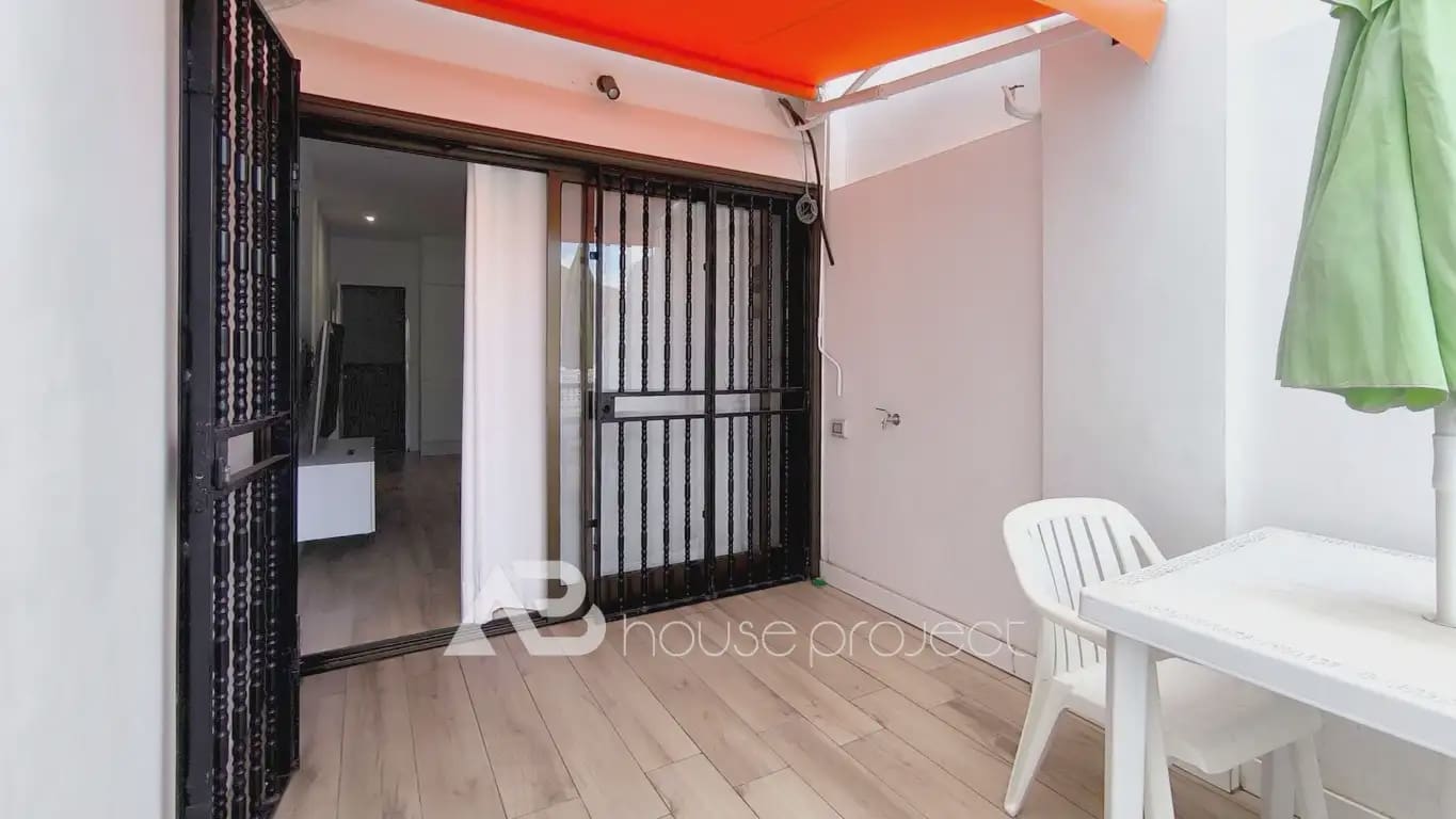 2 sovrum Lägenhet till salu i Arona med pool - 350 000 € (Ref: 10029633)