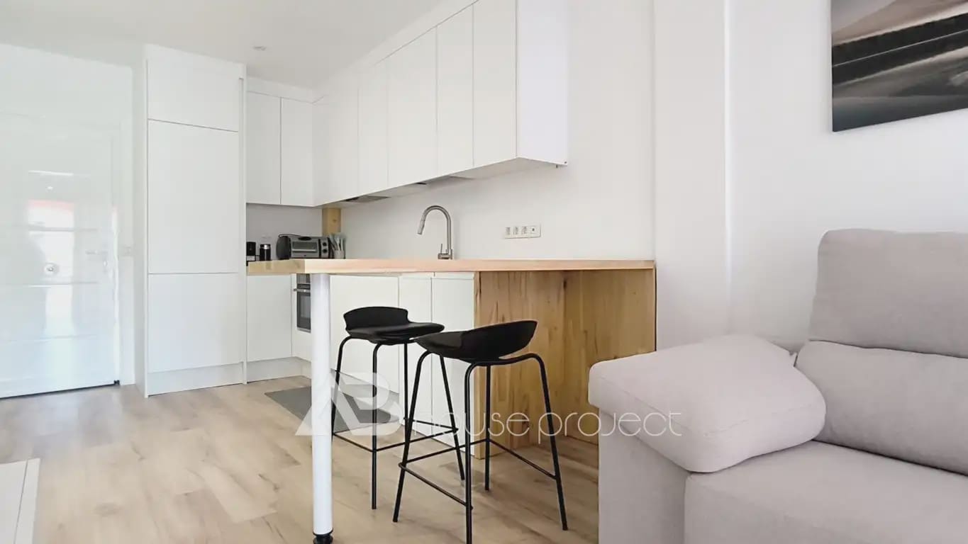 2 sovrum Lägenhet till salu i Arona med pool - 350 000 € (Ref: 10029633)