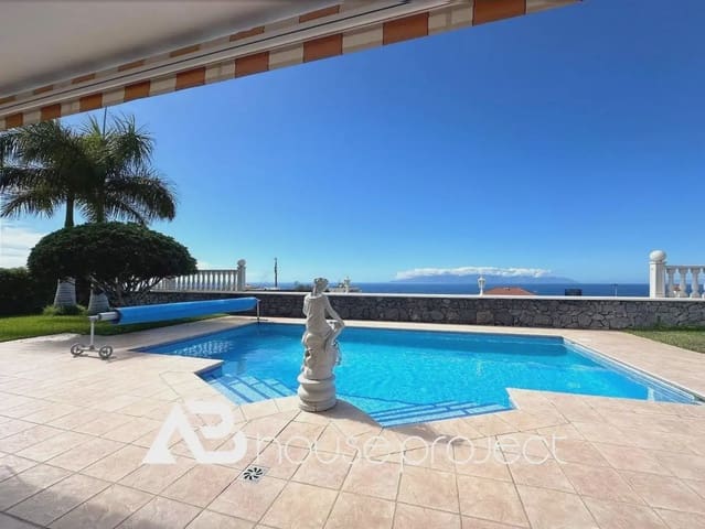 3 makuuhuone Huvila myytävänä paikassa Puerto Santiago, Santiago del Teide mukana uima-altaan 
autotalli - 1 080 000 € (Ref: 10029634)