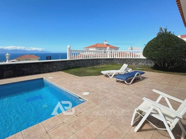 3 makuuhuone Huvila myytävänä paikassa Puerto Santiago, Santiago del Teide mukana uima-altaan 
autotalli - 1 080 000 € (Ref: 10029634)