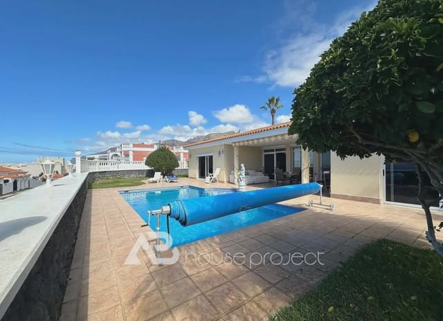 3 makuuhuone Huvila myytävänä paikassa Puerto Santiago, Santiago del Teide mukana uima-altaan 
autotalli - 1 080 000 € (Ref: 10029634)