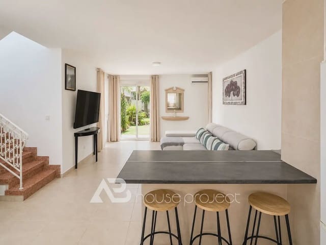 4 soverom Villa til salgs i Playa de las Américas, Adeje med garasje - € 1 250 000 (Ref: 10029636)