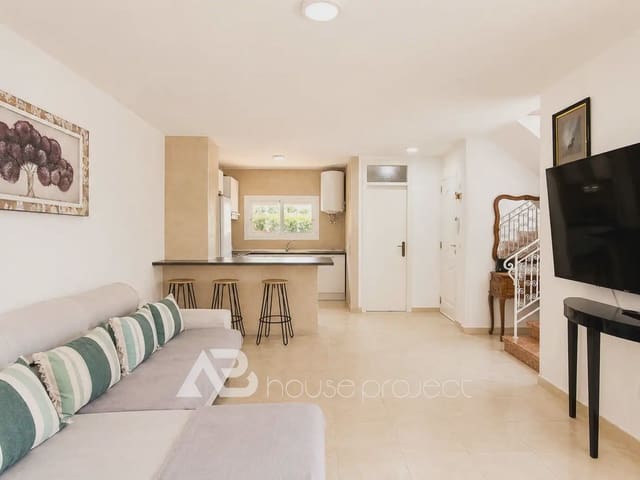 4 soverom Villa til salgs i Playa de las Américas, Adeje med garasje - € 1 250 000 (Ref: 10029636)