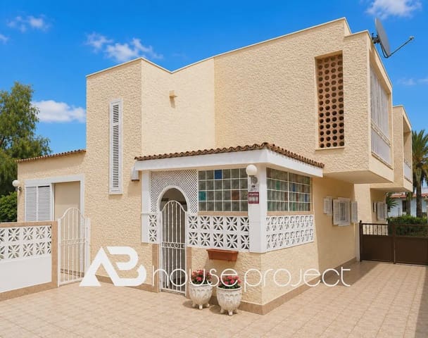 4 soverom Villa til salgs i Playa de las Américas, Adeje med garasje - € 1 250 000 (Ref: 10029636)