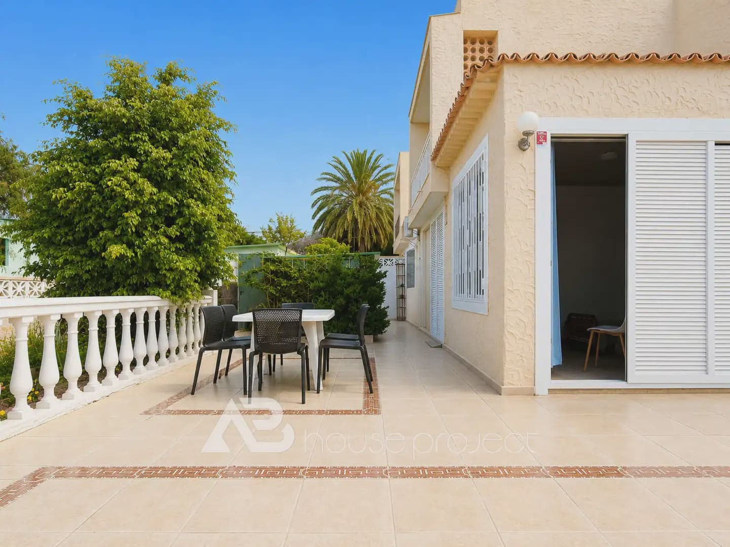 4 quarto Moradia para venda em Adeje com garagem - 1 250 000 € (Ref: 10029636)