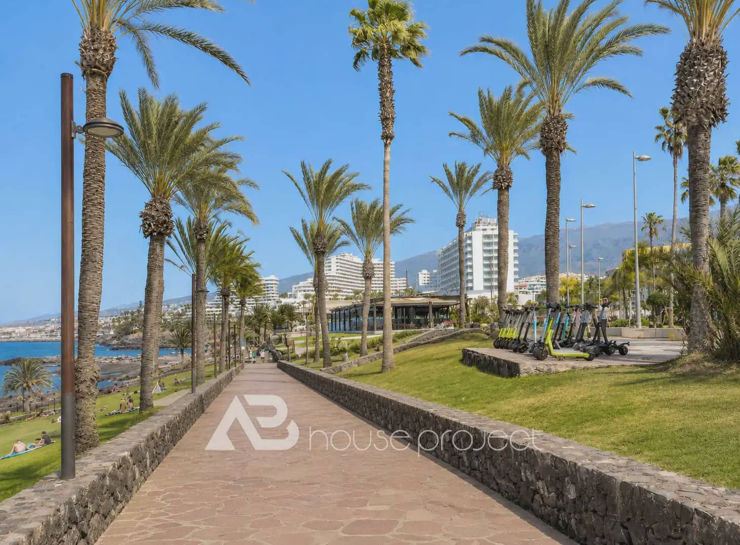 4 quarto Moradia para venda em Adeje com garagem - 1 250 000 € (Ref: 10029636)