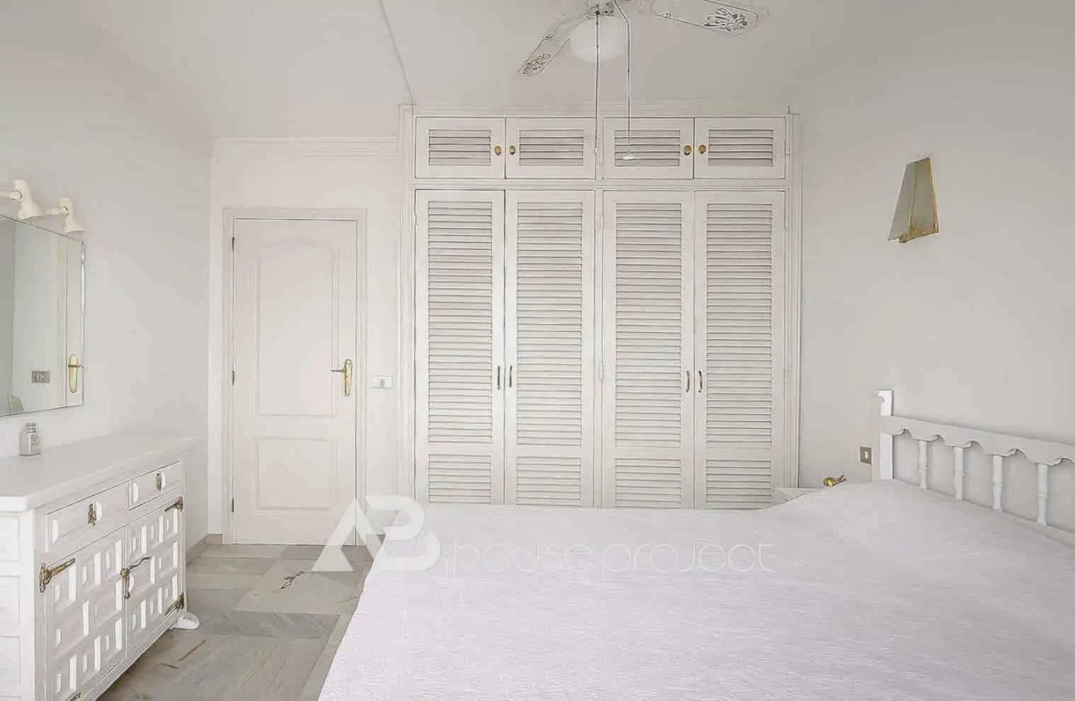 2 makuuhuone Asunto myytävänä paikassa Adeje mukana uima-altaan - 399 000 € (Ref: 10029640)