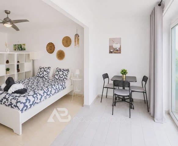 Studio till salu i Playa de las Americas, Arona med pool - 249 000 € (Ref: 10029642)