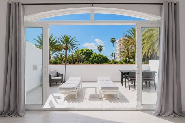 Studio till salu i Playa de las Americas, Arona med pool - 249 000 € (Ref: 10029642)