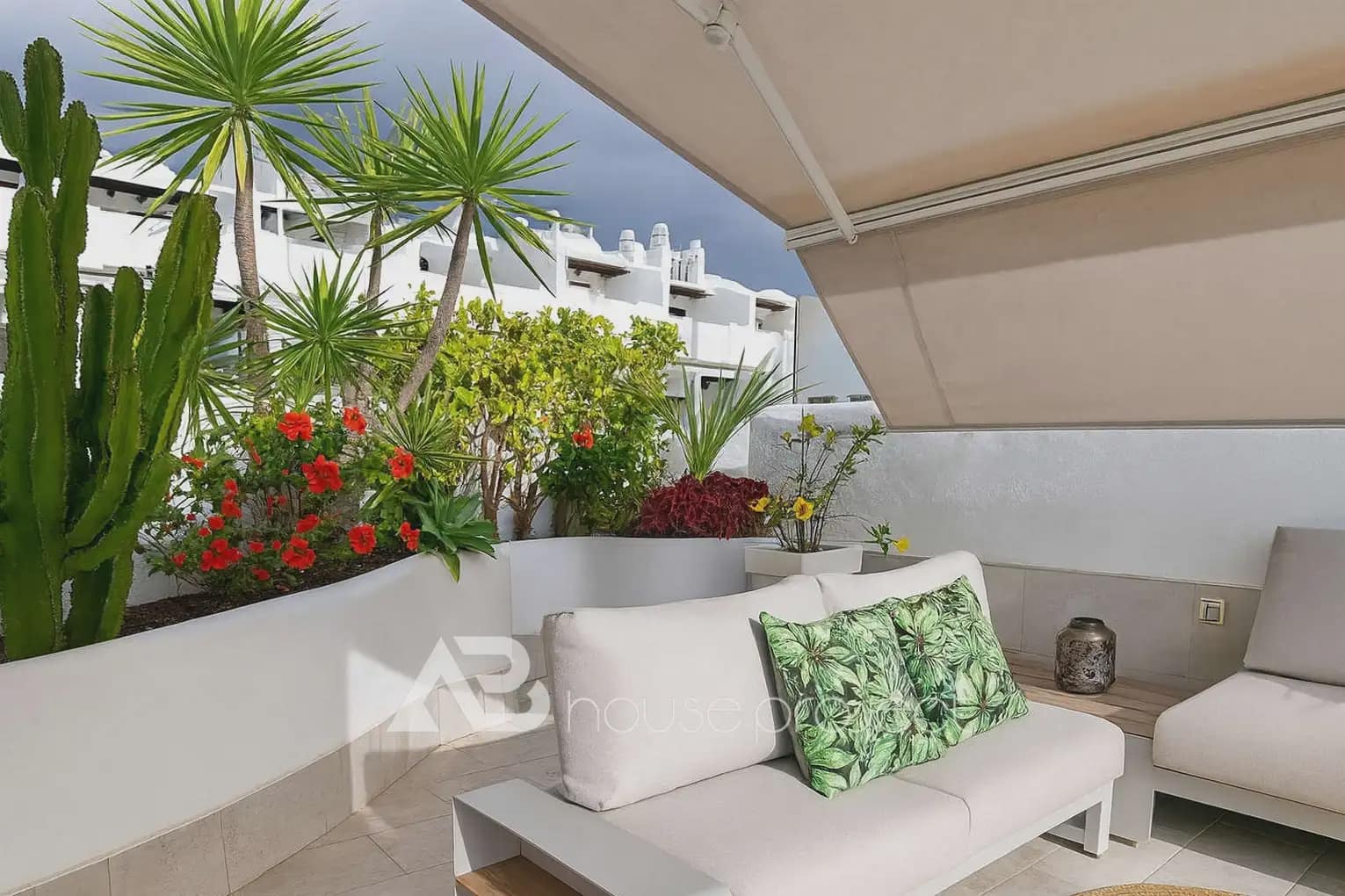 3 soveværelse Lejlighed til salg i Adeje med swimmingpool garage - € 590.000 (Ref: 10029645)