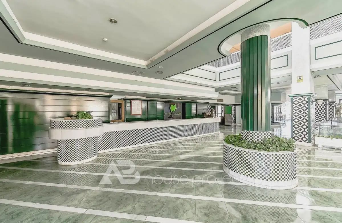 2 makuuhuone Asunto myytävänä paikassa Adeje mukana uima-altaan 
autotalli - 265 000 € (Ref: 10044209)