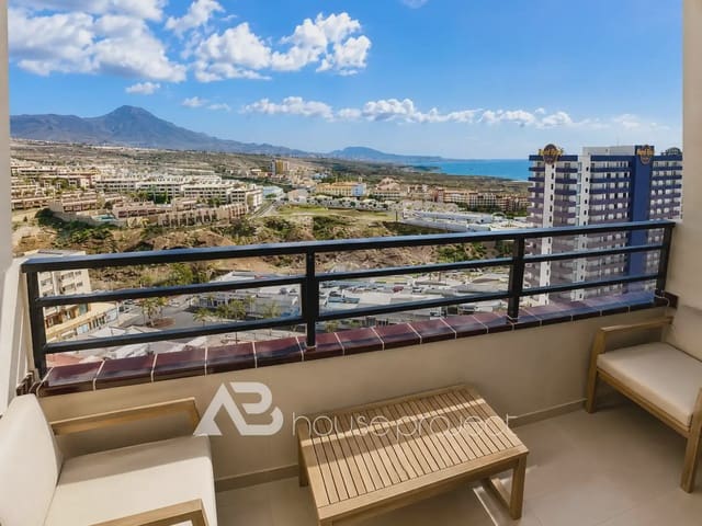 2 makuuhuone Asunto myytävänä paikassa Callao Salvaje - Playa Paraíso, Adeje mukana uima-altaan 
autotalli - 265 000 € (Ref: 10044209)
