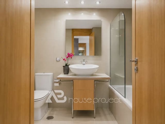 Apartamento de 2 habitaciones en Callao Salvaje - Playa Paraíso, Adeje en venta con piscina garaje - 450.000 € (Ref: 10046646)