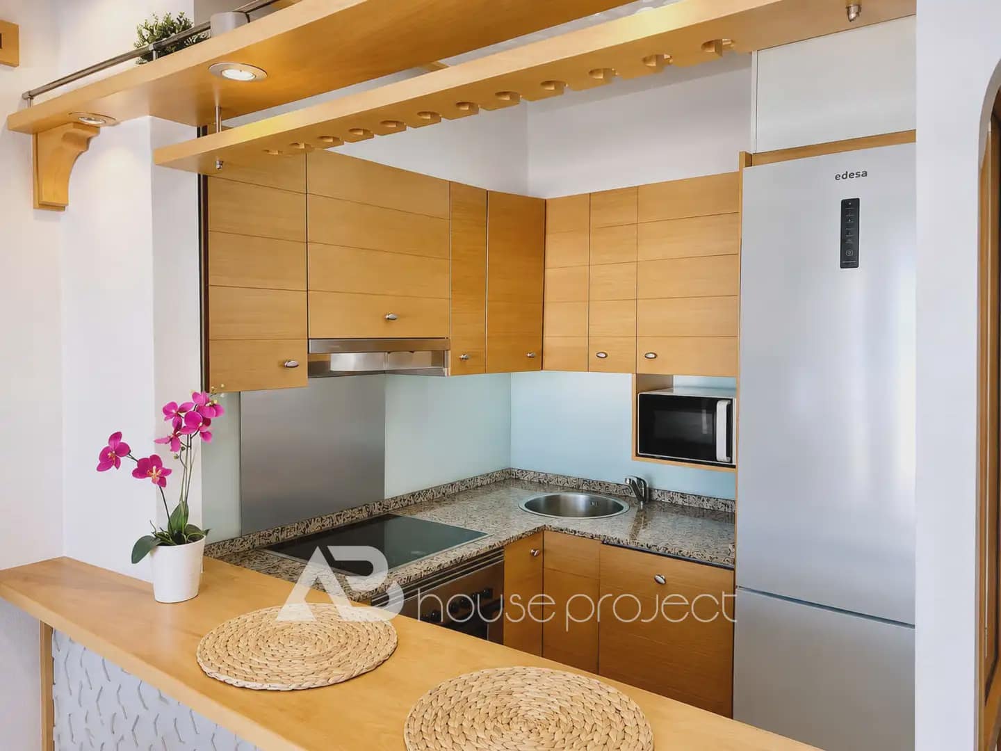 Apartamento de 2 habitaciones en Adeje en venta con piscina garaje - 450.000 € (Ref: 10046646)