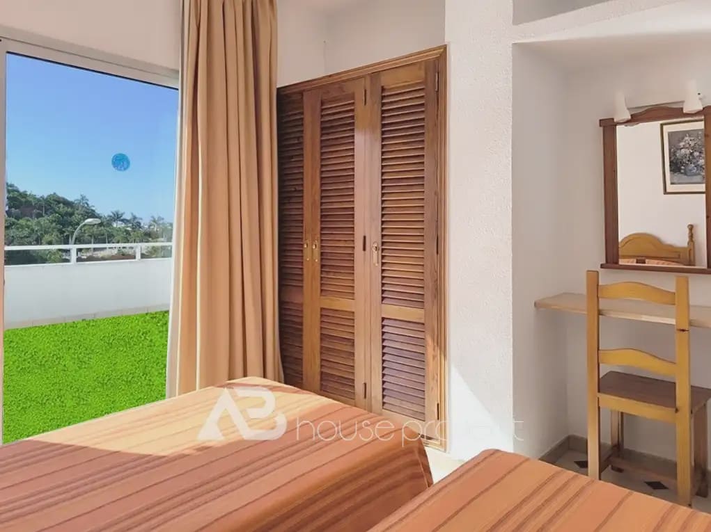 1 sovrum Lägenhet till salu i Adeje med pool - 279 000 € (Ref: 10076891)