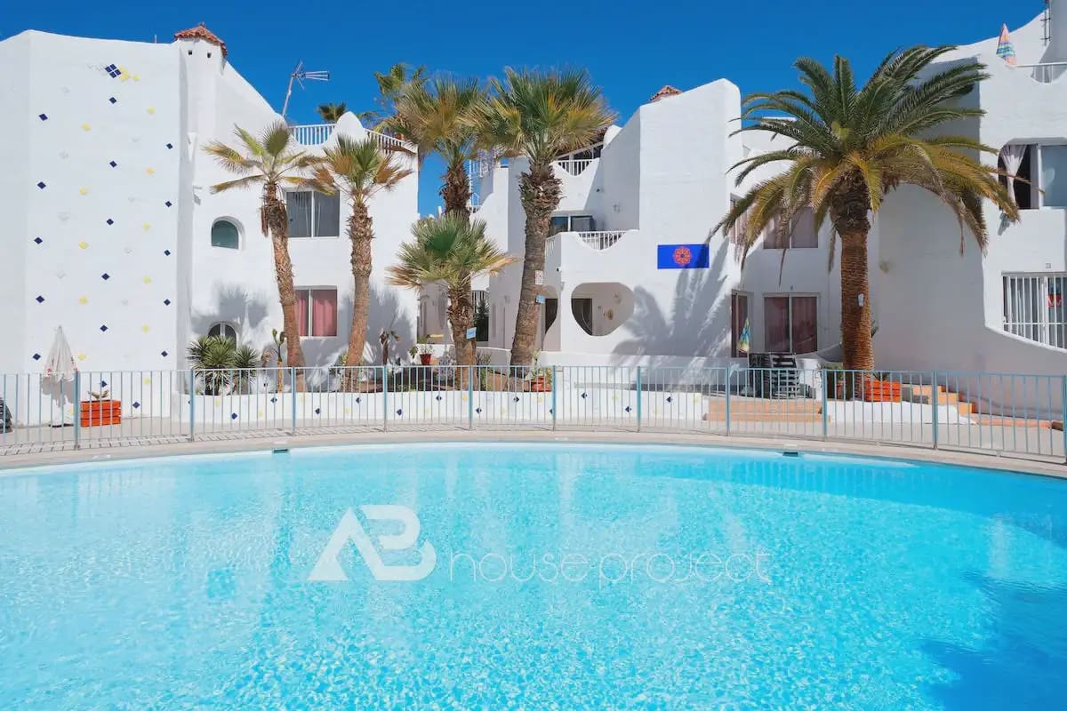 3 chambre Bungalow à vendre à Arona avec piscine - 450 000 € (Ref: 10084923)