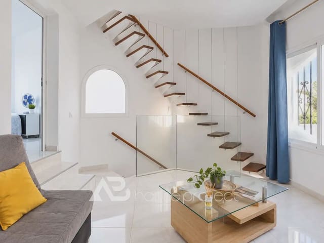 3 sovrum Bungalow till salu i Playa de las Americas, Arona med pool - 450 000 € (Ref: 10084923)