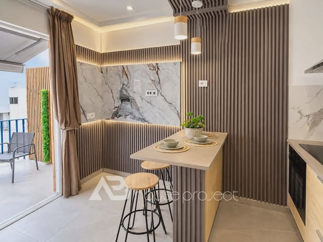2 soveværelse Lejlighed til salg i Los Cristianos, Arona - € 252.000 (Ref: 10100608)