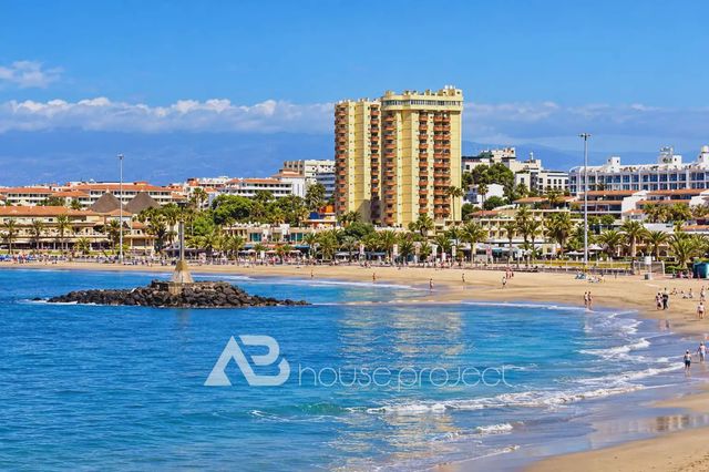 1 makuuhuone Asunto myytävänä paikassa Playa de las Americas, Arona mukana uima-altaan - 350 000 € (Ref: 10113382)
